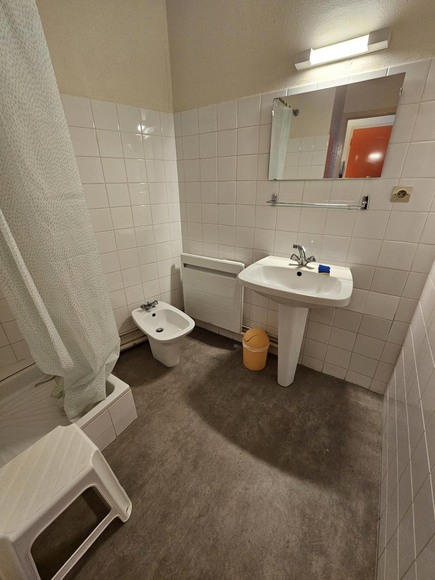 Anclo Apartment *